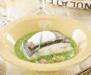 Rodaballo con ajoverde, puré de trompetas de la muerte y espuma de mar